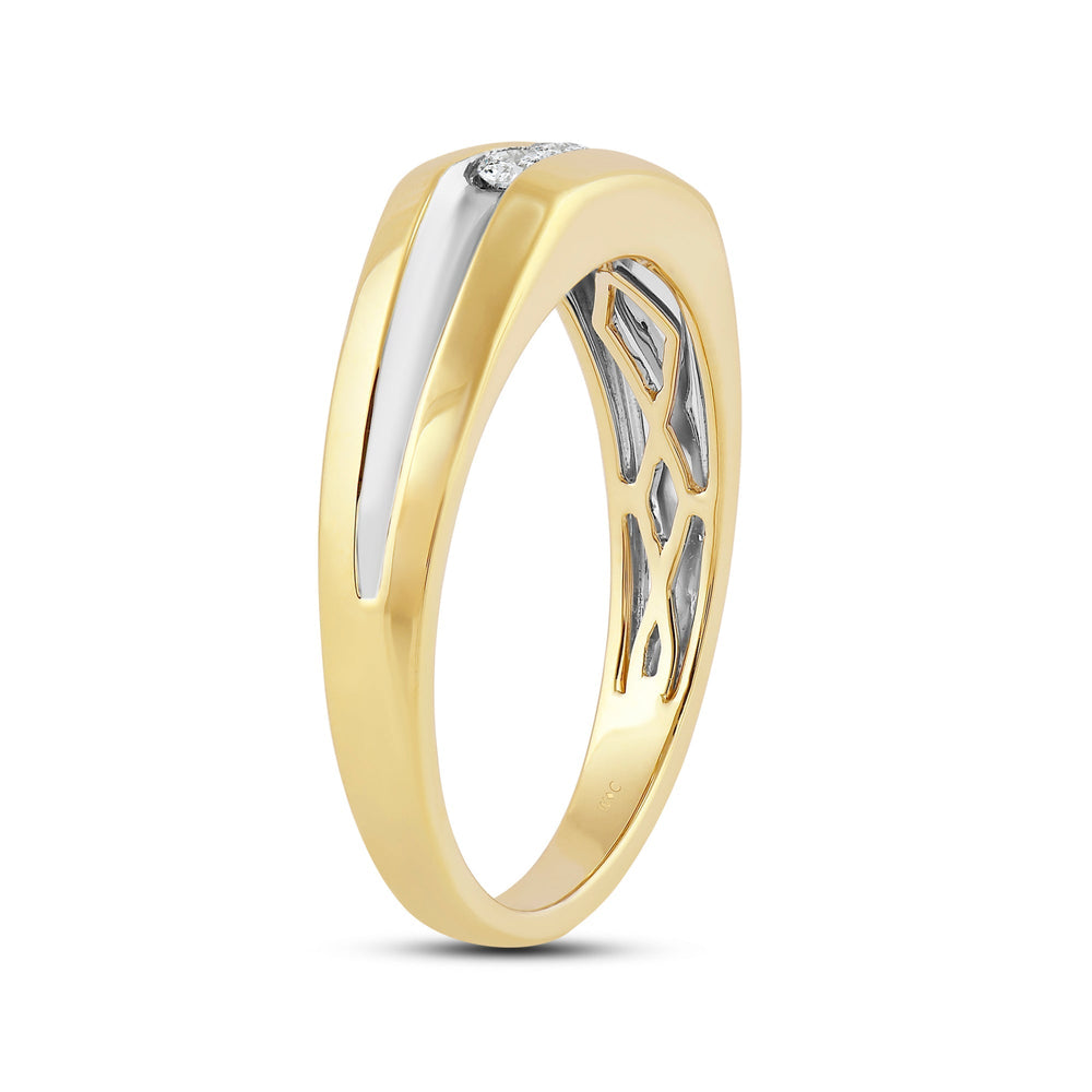 Three Stone Men's Ring with Jan Cut Diamond in 14KT Yellow Gold / Lab / 02 view 4
