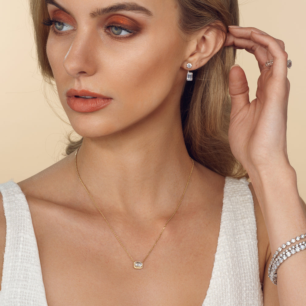 Model Wearing Halo Emerald Chain Necklace view