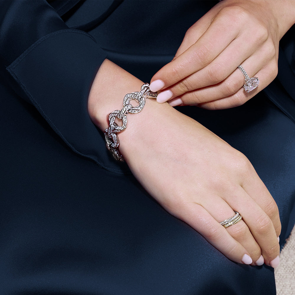 The Bond Bracelet with 7 Cut Diamond in 14KT Yellow Gold view 3
