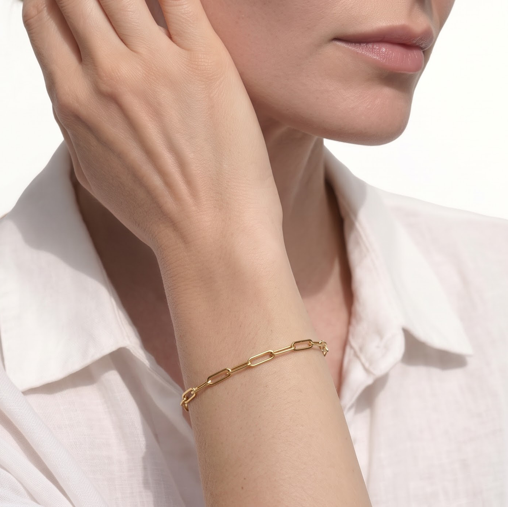 The Trace Chain Bracelet with 14KT Yellow Gold Cut Diamond in 14KT Yellow Gold view 2
