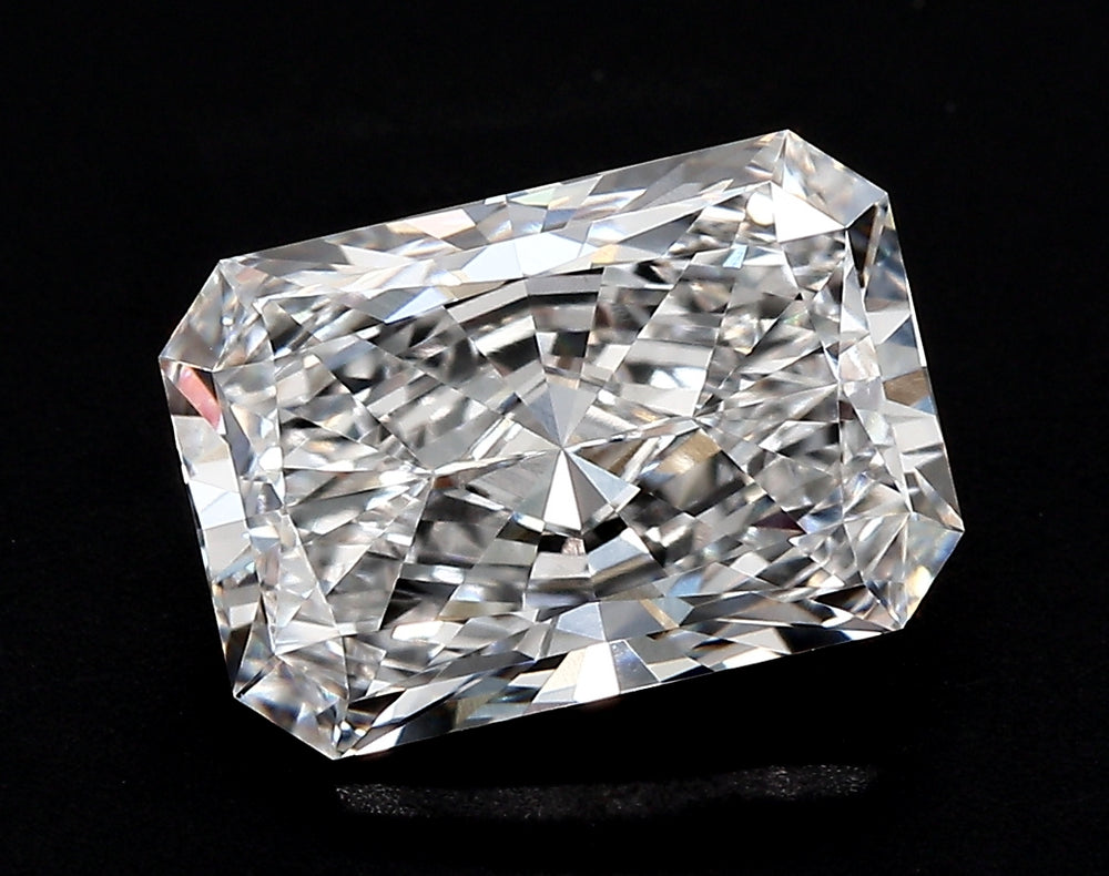 1.81 Carat Radiant Lab Diamond with  Cut Diamond in 14KT  view 1
