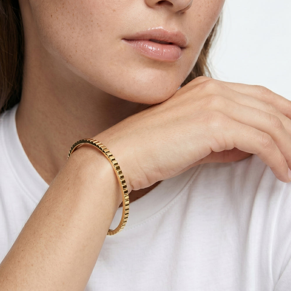 The Maeve Texture Bangle with 18K Yellow Gold Vermeil Cut Diamond in 14KT 18K Yellow Gold Vermeil view 3
