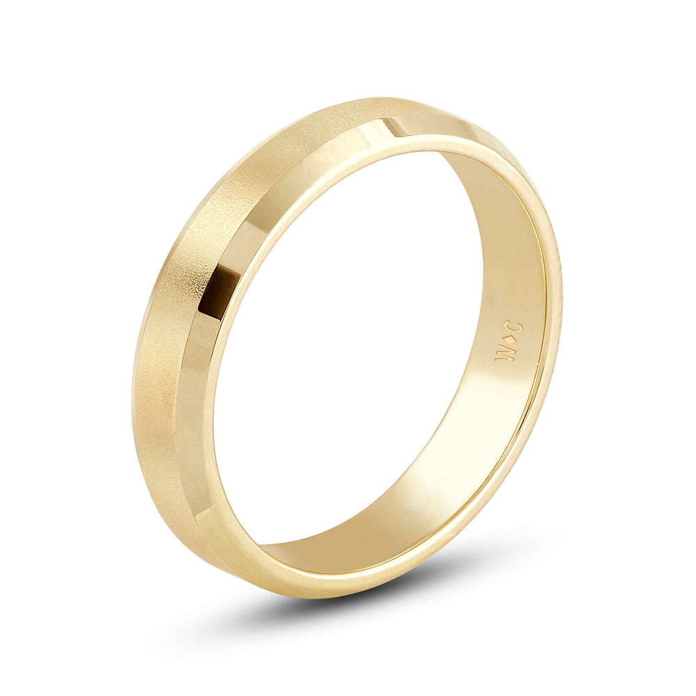 Men's Bevel Edge Comfort Fit Band with 14KT Yellow Gold / 5 Cut Diamond in 14KT Yellow Gold / 5 view 4
