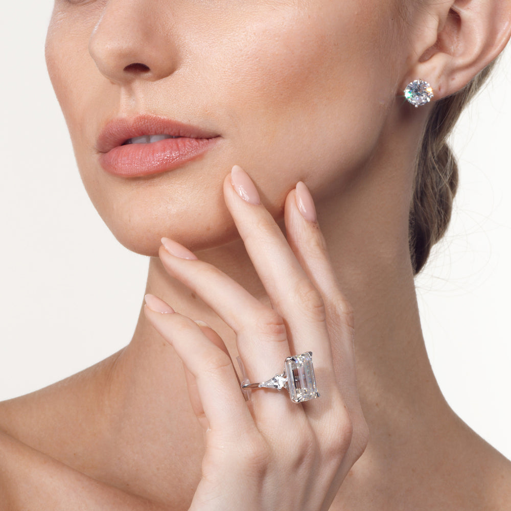 Model Wearing The Miró Reserve Rings view